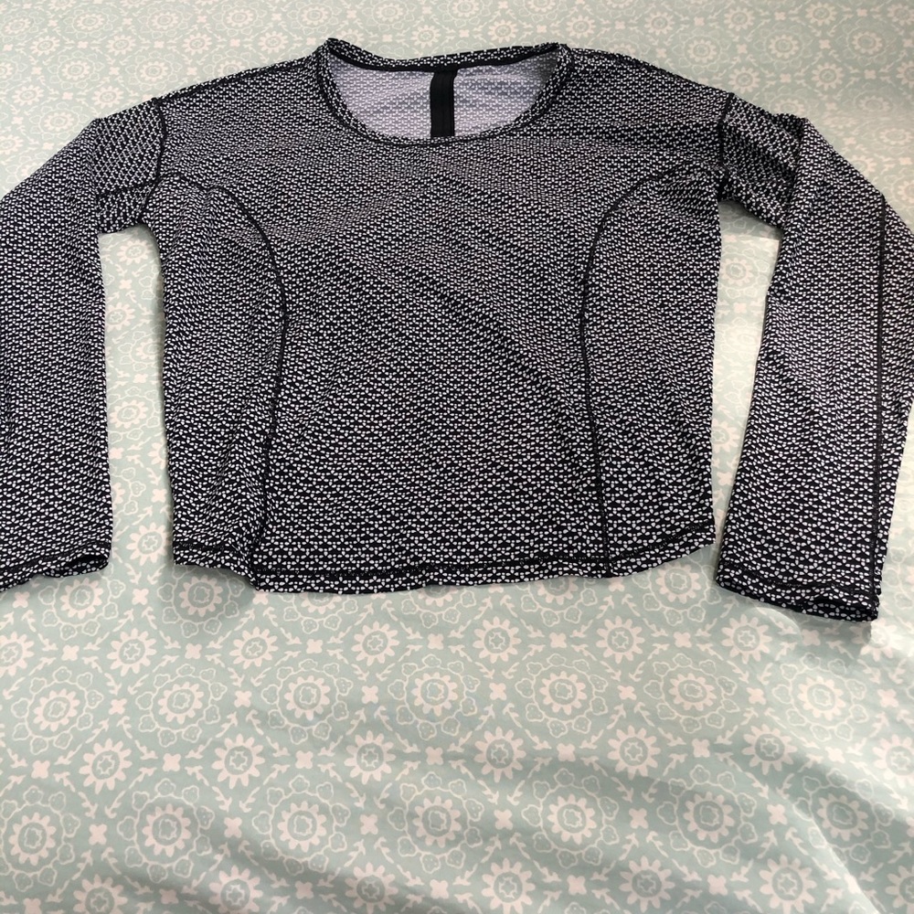Lululemon top